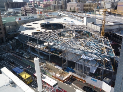 JR茨木駅東口駅前広場デッキ上部鉄骨